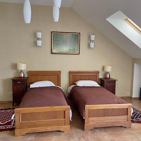Classic Car Museum Apartment Ρίγα Εξωτερικό φωτογραφία