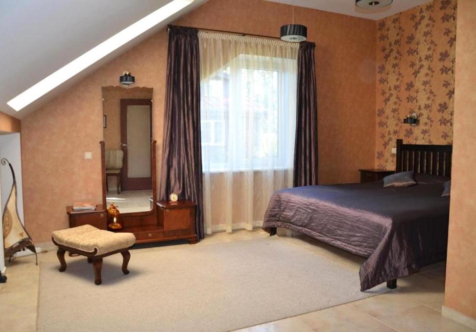 Classic Car Museum Apartment Ρίγα Εξωτερικό φωτογραφία