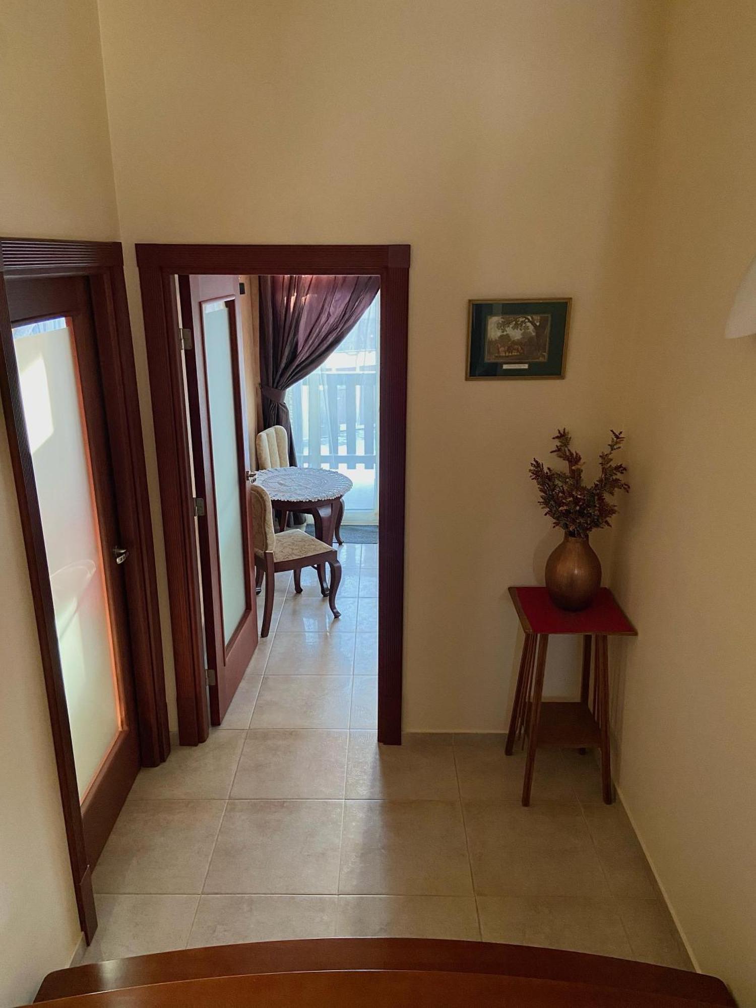 Classic Car Museum Apartment Ρίγα Εξωτερικό φωτογραφία